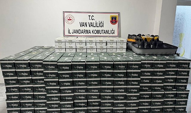 Van'da 799 çift kaçak ayakkabı ele geçirildi