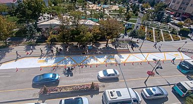 Van'da otobüs durakları modern görünüme kavuşuyor