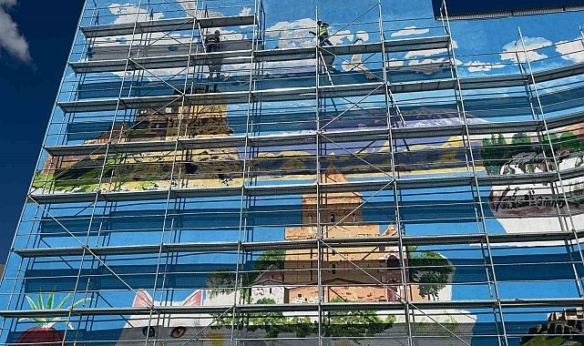 Van'ın tarihi ve doğal güzellikleri dev duvar resimlerine yansıdı