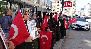 Vanlı anne: "Barış olsun, bu acı bitsin"