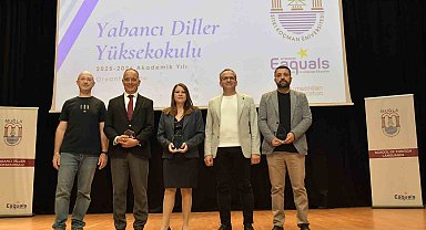 Yabancı Diller Yüksekokulu'nda Çifte Program: Oryantasyon ve Akreditasyon töreni