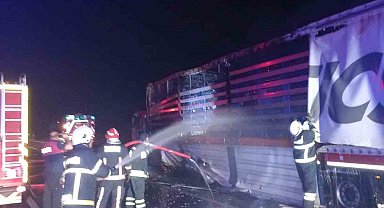 Yalova'da tır yangını