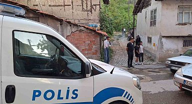 Yaşlı adam yalnız yaşadığı evde ölü bulundu