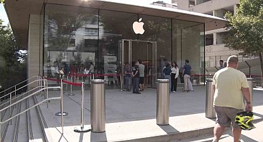 Yeni iPhone 17 Türkiye'de ilgi görmedi, mağaza önleri boş kaldı