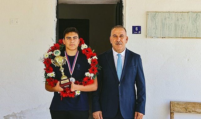 Yığmatepe, dünya şampiyonu Muaz ile bir araya geldi
