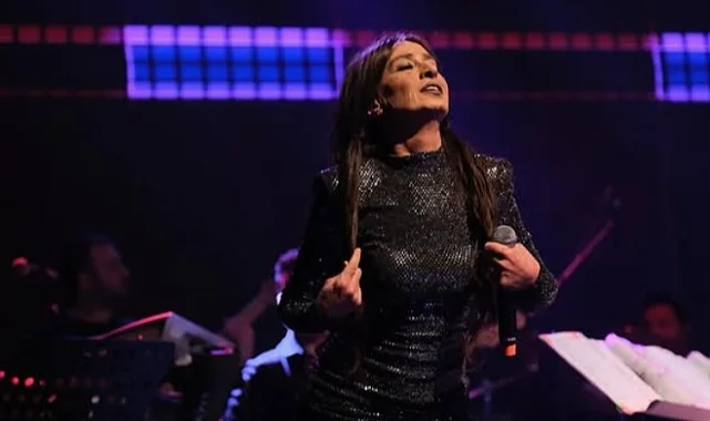 Yıldız Tilbe sahnede fenalaştı