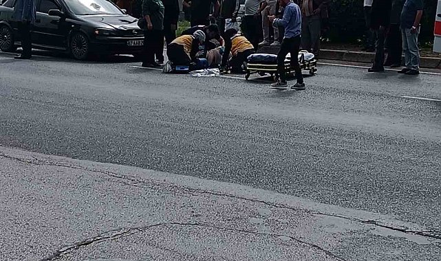 Yolun karşısına geçmek isteyen yayaya çarptı