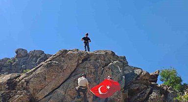 Zafer Bayramı'nda Karakayalar'a tırmandılar