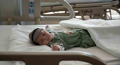 10 aylık Mahmoud'un Filistin'den Antalya'ya zorlu karaciğer nakil yolculuğunda mutlu son