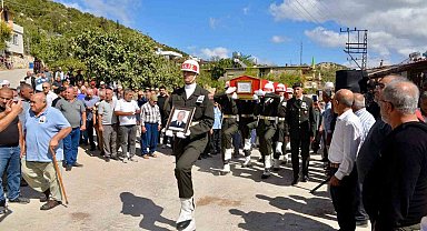 105 yaşında hayatını kaybeden Kore Gazisi son yolculuğuna uğurlandı