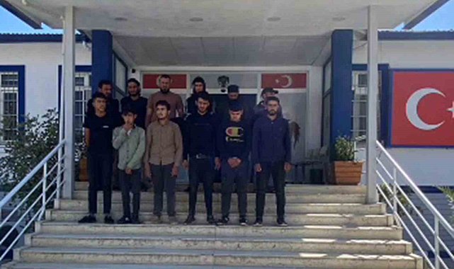 12 göçmeni 27 bin TL'ye taşırken yakalanan insan taciri tutuklandı