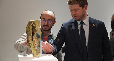 2. Uluslararası Seramiğin Genç İzleri Seramik Yarışması'ndan sonra kendi sergisini açtı