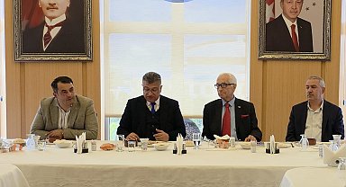 'Kıdemli gazeteciler' Rektör Kızıltoprak ile DPÜ'de buluştu