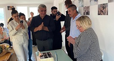 50 yıl sonra aynı sıralarda: Nesibe Öğretmen'e anlamlı sürpriz