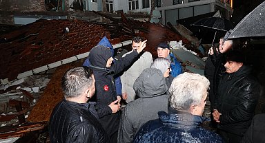 6,1'lik deprem sonrasında Bakan Yerlikaya sahada