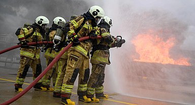 6 Şubat depremleri sağlıkçıları İzmir'de buluşturdu... O anlar yeniden yaşandı