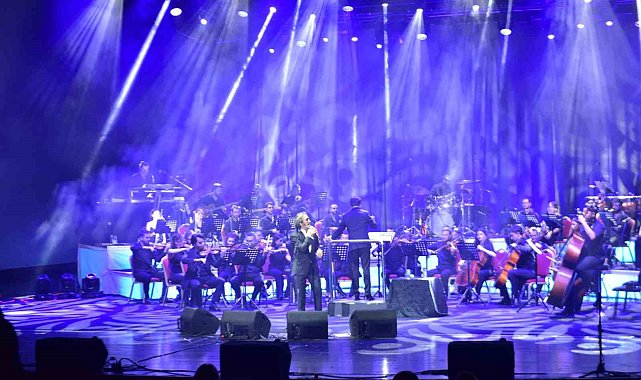 63. Uluslararası Bursa Festivali'nde Fettah Can rüzgarı