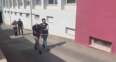 Adana'da bin 166 bandrolsüz plaka ele geçirildi