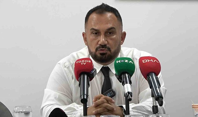 Adanaspor Teknik Direktörü Yüksel Yeşilova: "Kimse elini taşın altına koymadı, maçlara ağlayarak çıkıyoruz"