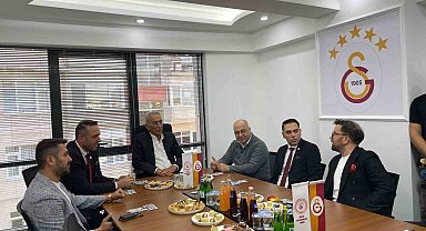 Adnan Polat, 1905 Kütahya Galatasaraylılar Derneği'nin açılışına katıldı