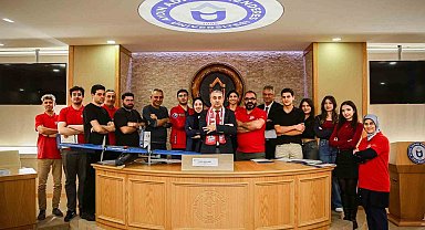 ADÜ Rektörü Prof. Dr. Kent Teknofest 2025 finalistleri ile bir araya geldi