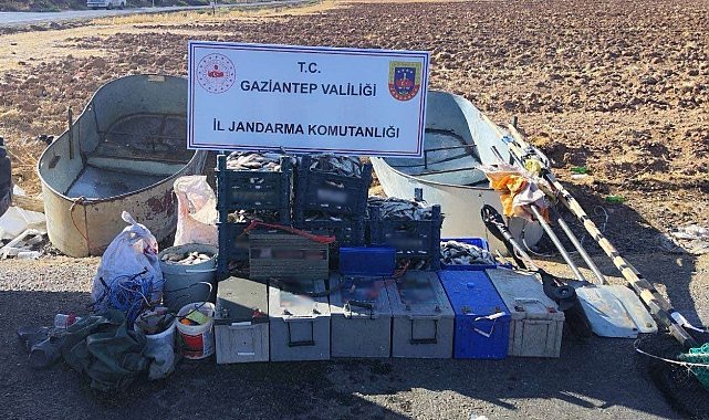 Ağ ile avlanma yasağına uymayan 2 şahıs suçüstü yakalandı