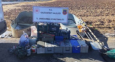 Ağ ile avlanma yasağına uymayan 2 şahıs suçüstü yakalandı