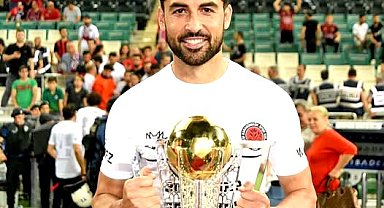 Ahmet Aras'tan Çeşme Belediyespor'a vefa dönüşü