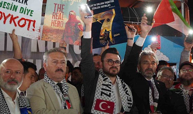 AK Parti Kayseri İl Başkanı Okandan, 'Kararlılık Yürüyüşü'ne katıldı