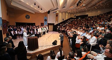 Akdeniz Üniversitesi'nde ''Beyaz Önlük Giyme Töreni'' gerçekleştirildi