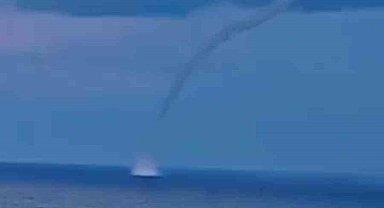 Akdeniz'de oluşan hortum kameraya yansıdı