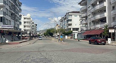 Alanya'da esnaf komşular arasında çıkan tartışma kavgaya dönüştü