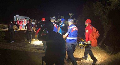 Alanya'da mağarada mahsur kalan 2 çocuk kurtarıldı