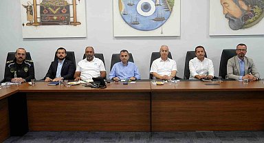 Alanya'nın kalbi Atatürk Caddesi yenileniyor