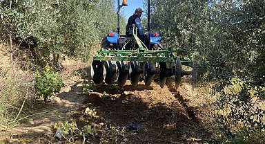 Alaşehir'de çiftçilerin yağmur sevinci