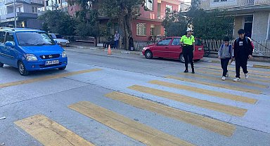 Alaşehir'de öğrenciler polis ve bekçilerle güvende