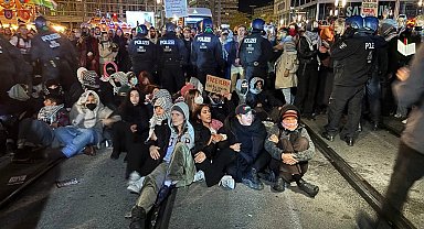 Almanya'nın başkenti Berlin'de Küresel Sumud Filosu'na destek gösterisi