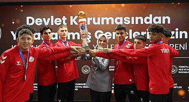 Altın Kramponlar Polonya'dan üçüncülükle döndü