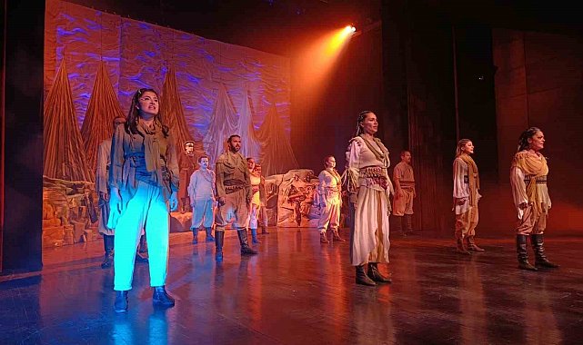 ANA-DOLU Milli Mücadelenin cesur ve kayıp kadınları Kars'ta sahnelendi