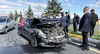 Anahtar Parti konvoyunda trafik kazası