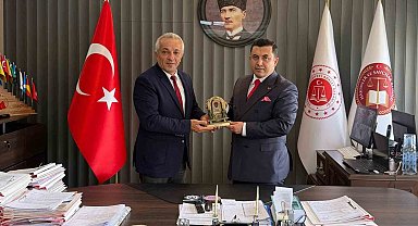 Anamur Başsavcısı Çatlı:"Bu vatan, canlarını gözünü kırpmadan feda eden kahramanlarımızın mirası üzerinde yükseliyor"