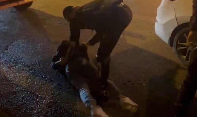 Ankara'da kendini polis olarak tanıtarak 250 bin dolarlık vurgun yapan 2 şüpheli kıskıvrak yakalandı