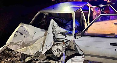 Ankara'da otomobil traktöre çarptı: 1 ölü, 1 yaralı