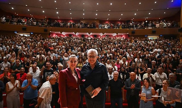 Antalya Kitap Fuarı ilk gününde yoğun ilgi gördü