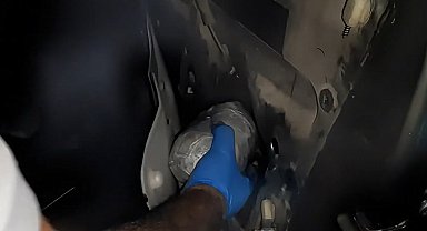 Antalya'da aracın gizli bölmelerine saklanan uyuşturucu, polisin gözünden kaçmadı