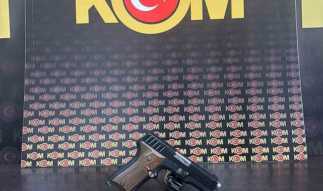 Antalya'da çok sayıda kaçak ürün ele geçirildi