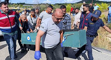 Antalya'da çöp kamyonunda korkunç cinayet: Mesai arkadaşını boğazından bıçaklayarak öldürdü