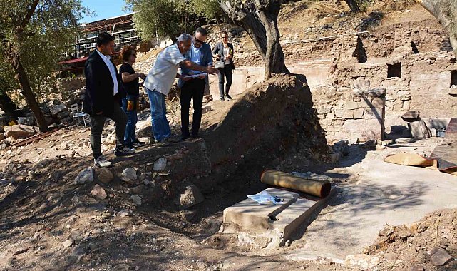 Antandros kazıları hakkında bilgi aldı