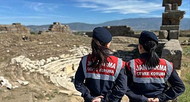Antik kentte jandarma devriyesi