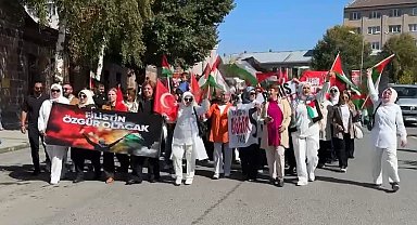 Ardahan'da kadınlar Filistin için yürüdü